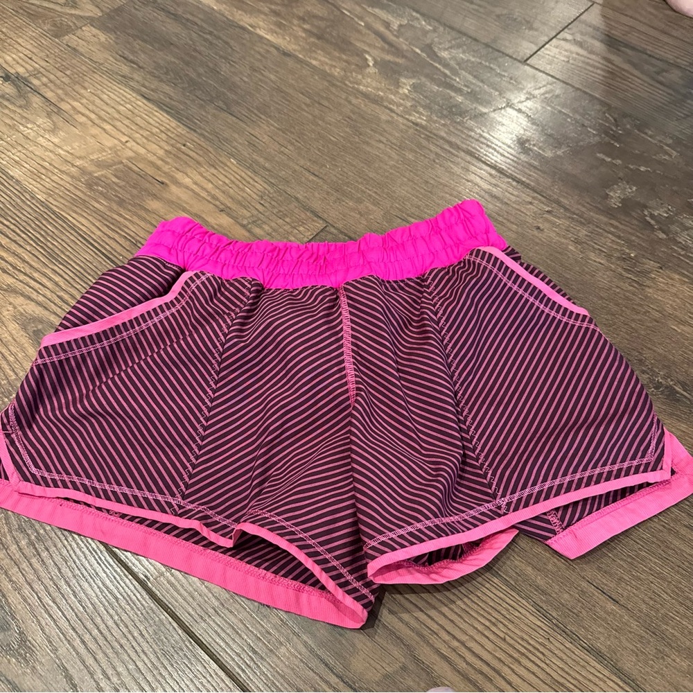 Lululemon Pink and Black Shake & Break Hyper Stripe Shorts Size 6‎